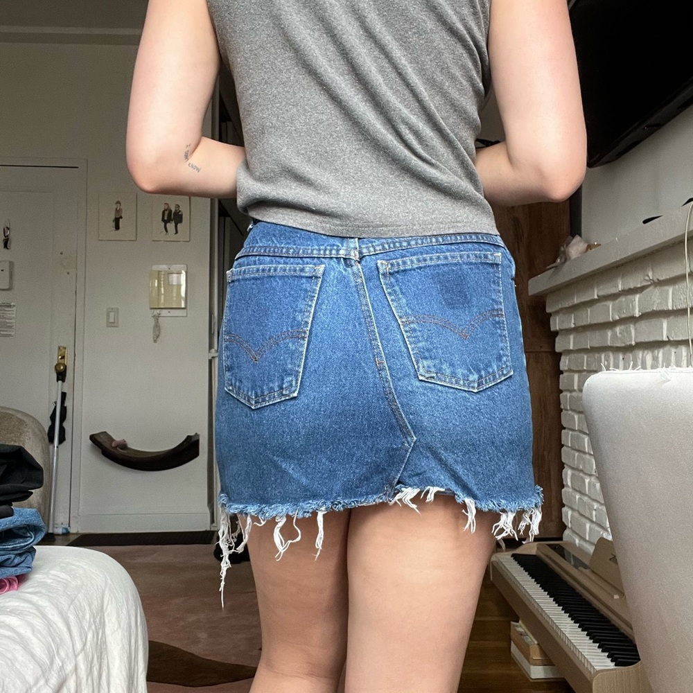 Levi’s mini skirt